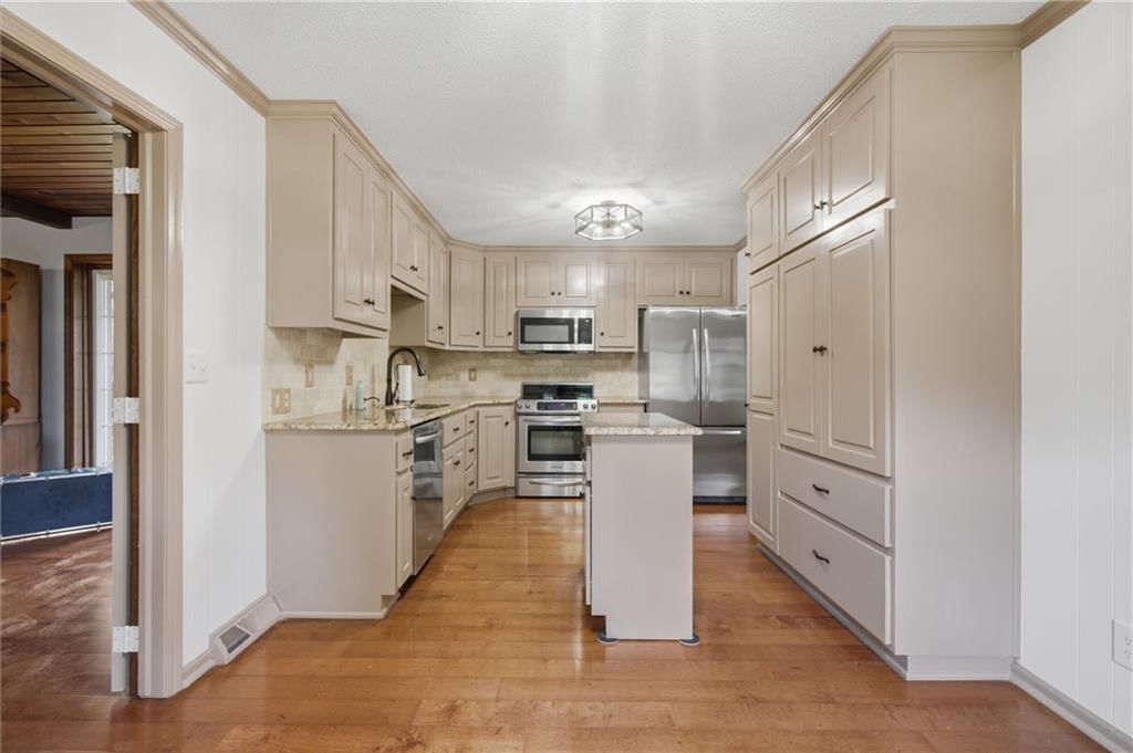 1003 N Garner Street — photo 12