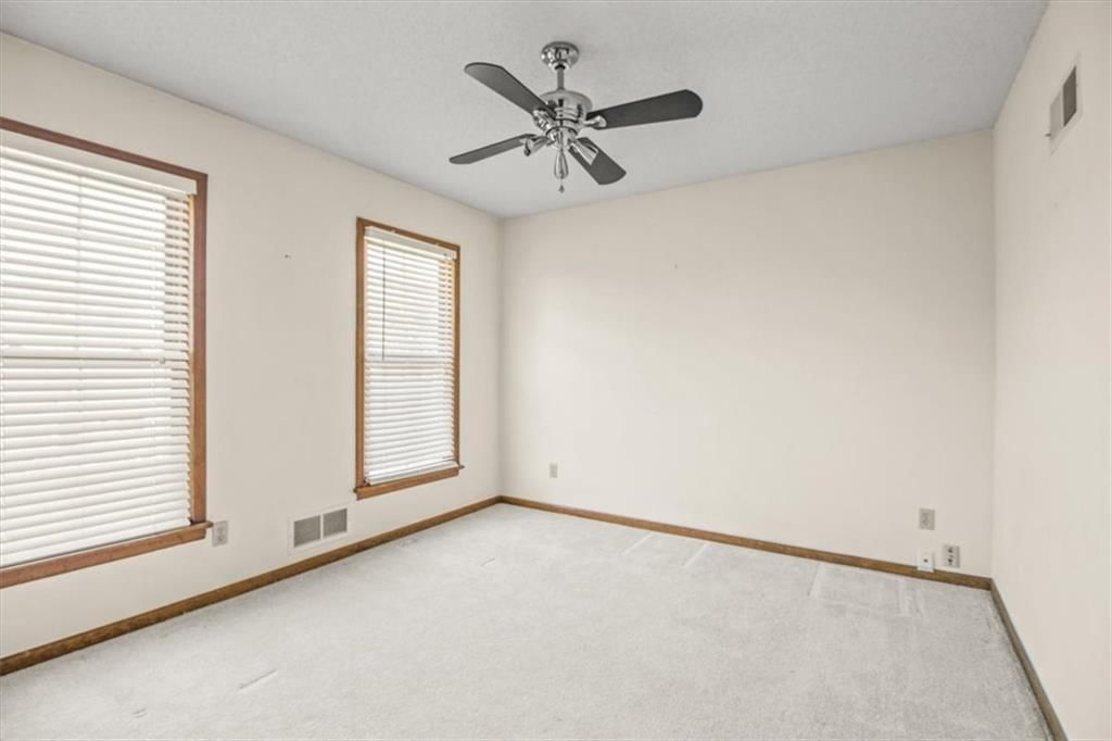 3907 Clearbrook Drive — photo 17
