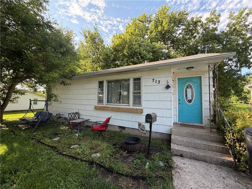 713 E 2nd Street, Cameron, MO