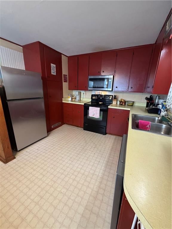 713 E 2nd Street — photo 7
