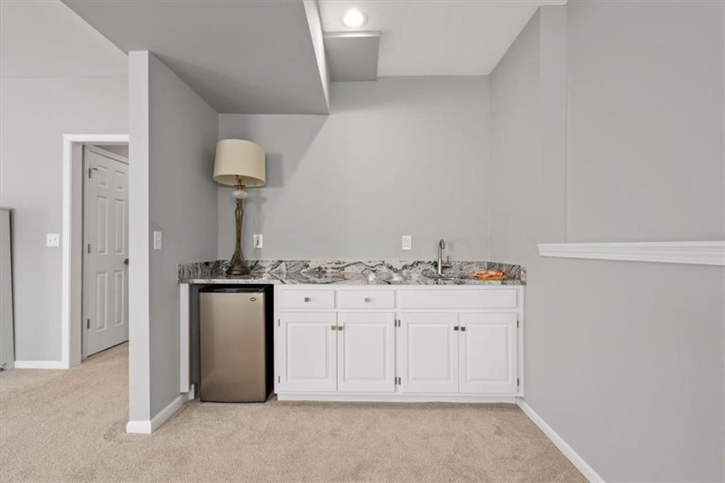 13735 Pembroke Circle — photo 29