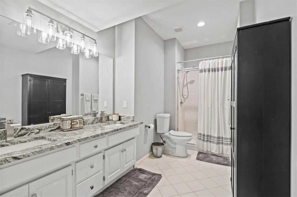 13735 Pembroke Circle — photo 32