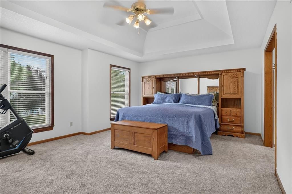 7347 N Shannon Avenue — photo 10