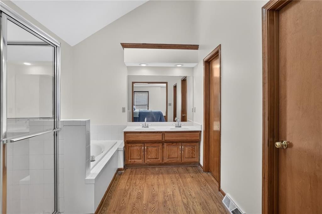 7347 N Shannon Avenue — photo 12