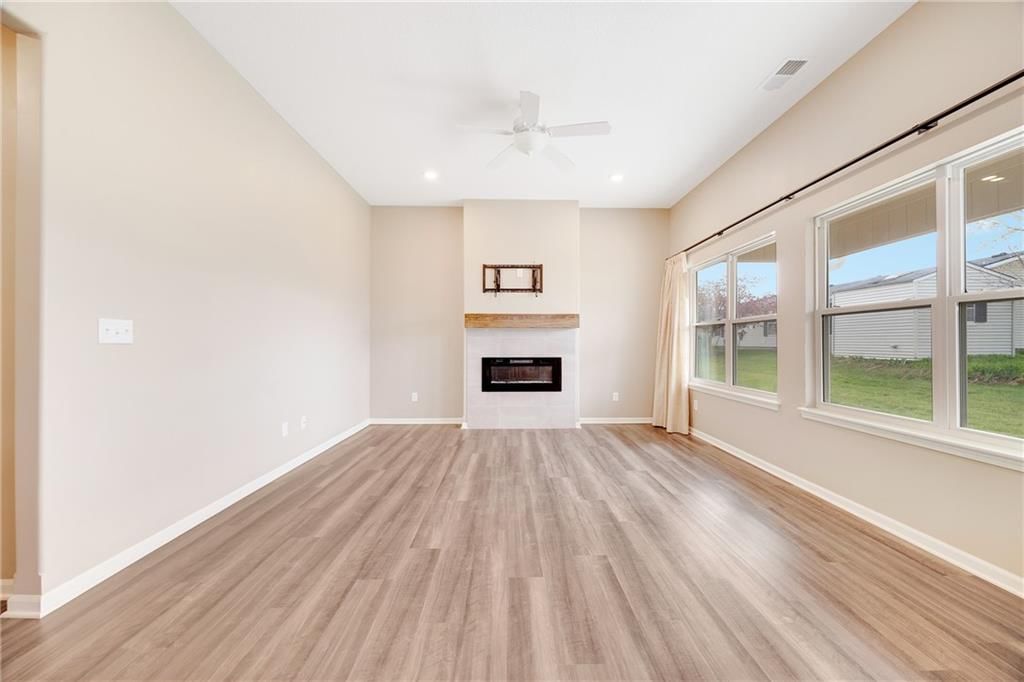 413 NE Poplar Court — photo 10