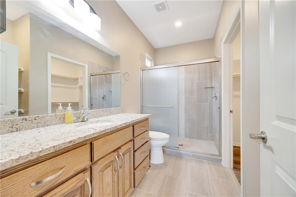 413 NE Poplar Court — photo 15
