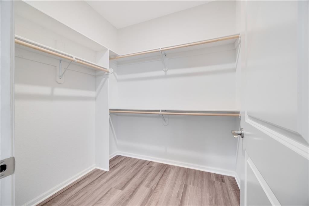 413 NE Poplar Court — photo 16