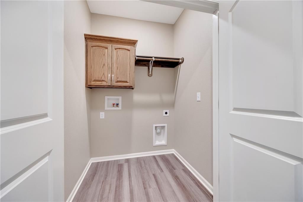413 NE Poplar Court — photo 28