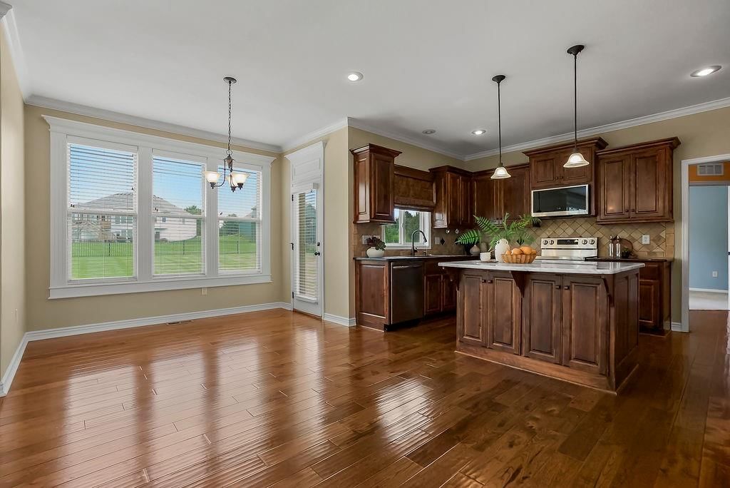 205 SE Waterwheel Lane — photo 9