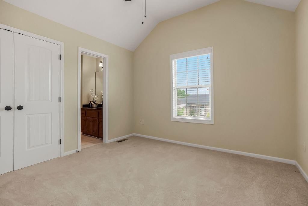 205 SE Waterwheel Lane — photo 29