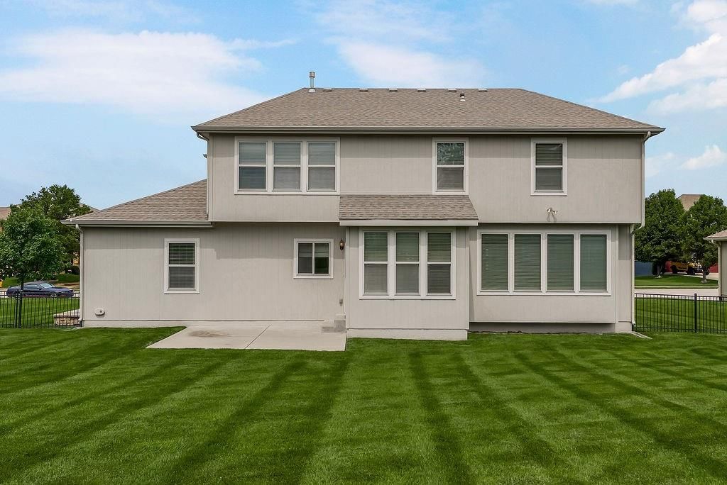 205 SE Waterwheel Lane — photo 36