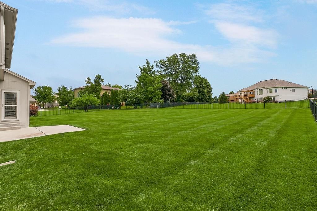 205 SE Waterwheel Lane — photo 37