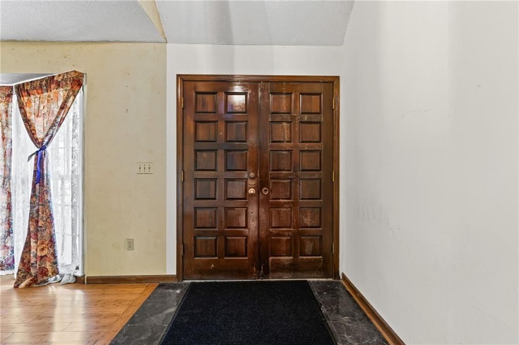 8208 Caenen Lake Road — photo 4