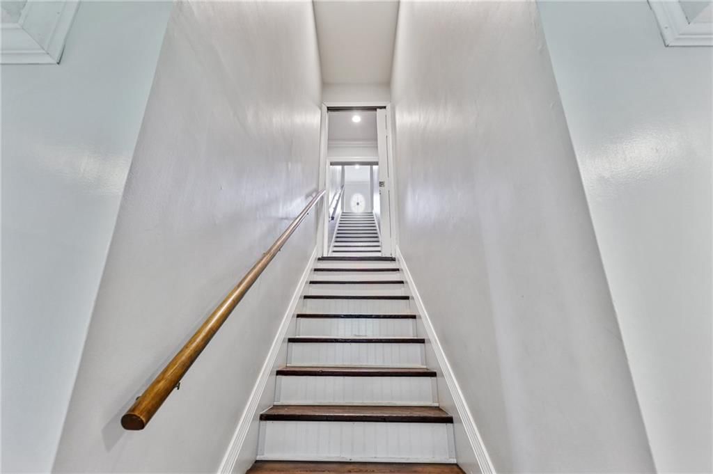 829 S College Street — photo 32