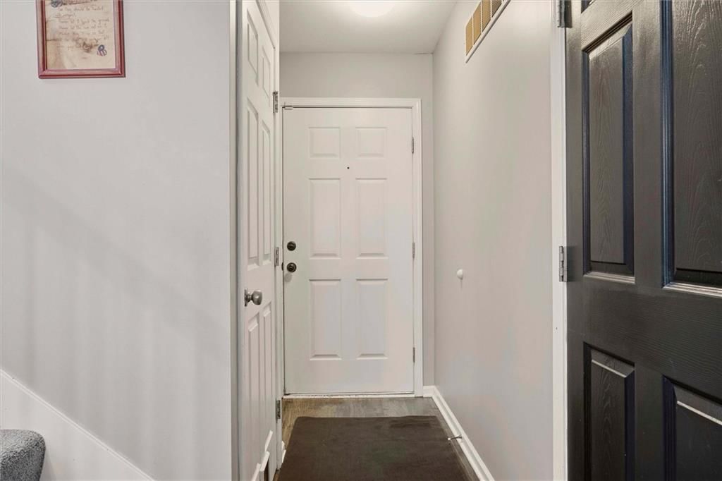 11120 Highview Road — photo 4