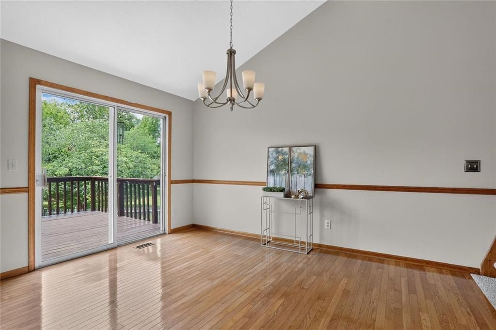 6405 N Amoret Avenue — photo 9