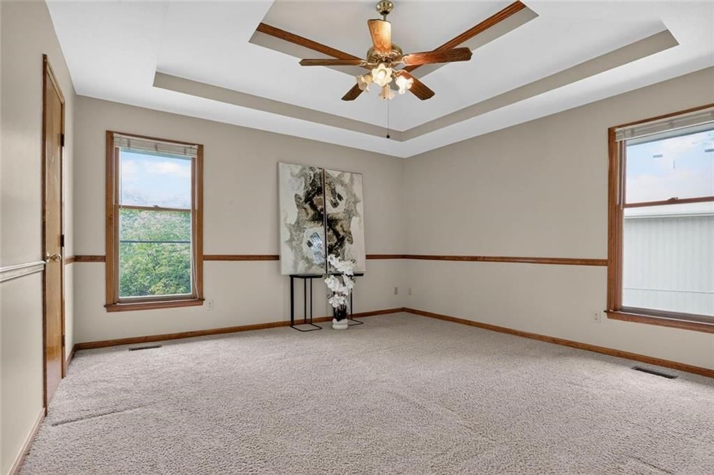 6405 N Amoret Avenue — photo 11