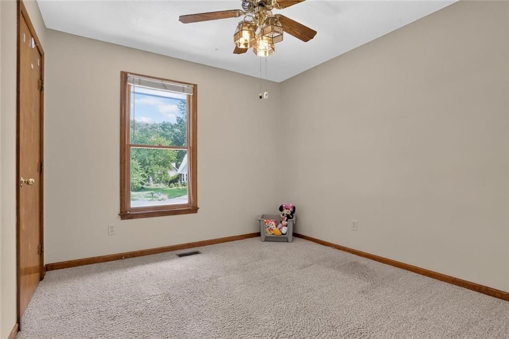 6405 N Amoret Avenue — photo 15