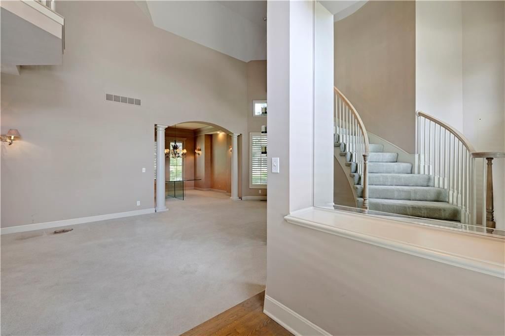 4344 W 132nd Terrace — photo 8