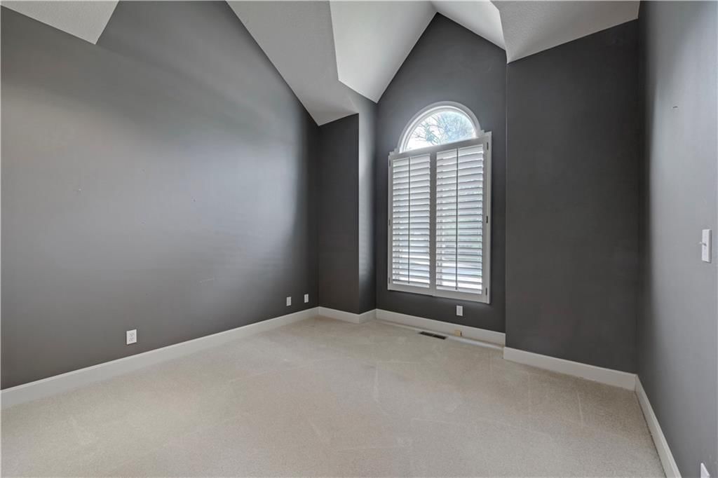 4344 W 132nd Terrace — photo 9