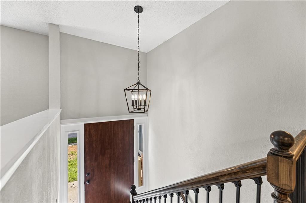 9406 Oakland Avenue — photo 5