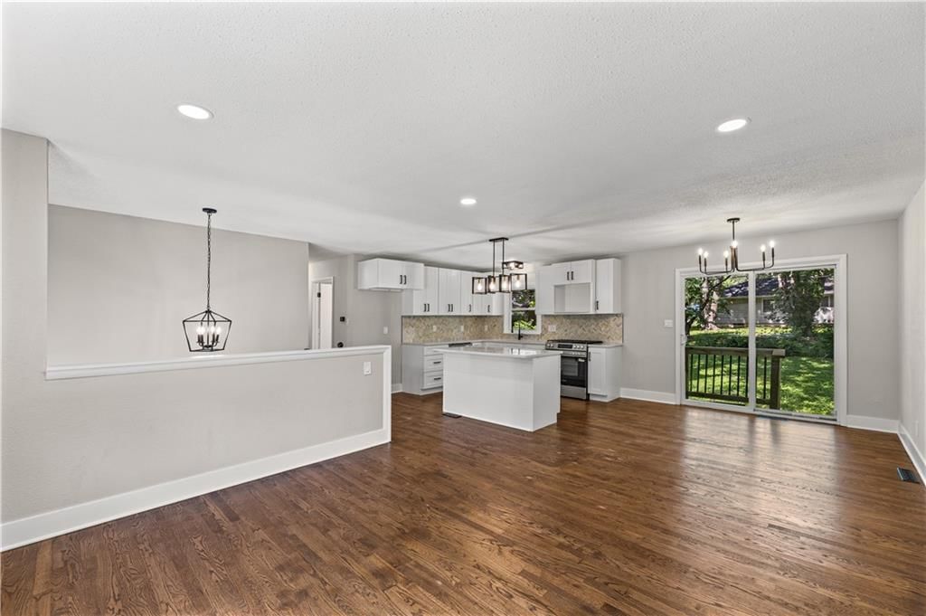 9406 Oakland Avenue — photo 10