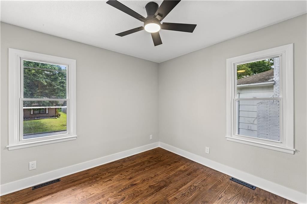 9406 Oakland Avenue — photo 21