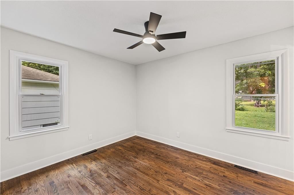 9406 Oakland Avenue — photo 25