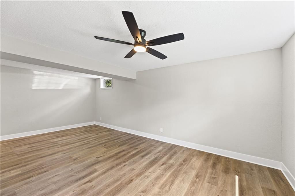 9406 Oakland Avenue — photo 33