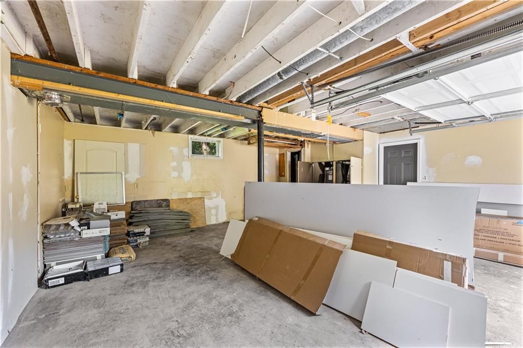 9406 Oakland Avenue — photo 35