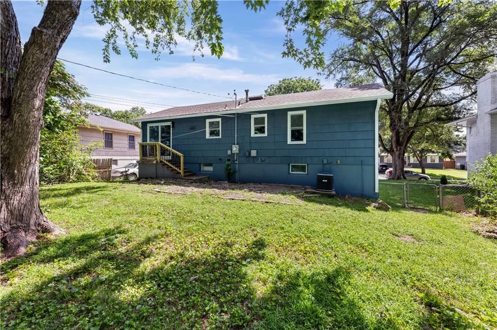9406 Oakland Avenue — photo 38