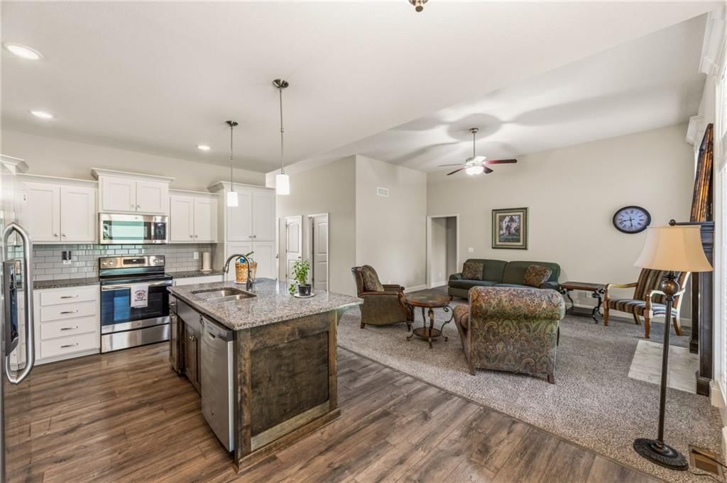 206 N Marimack Drive — photo 18