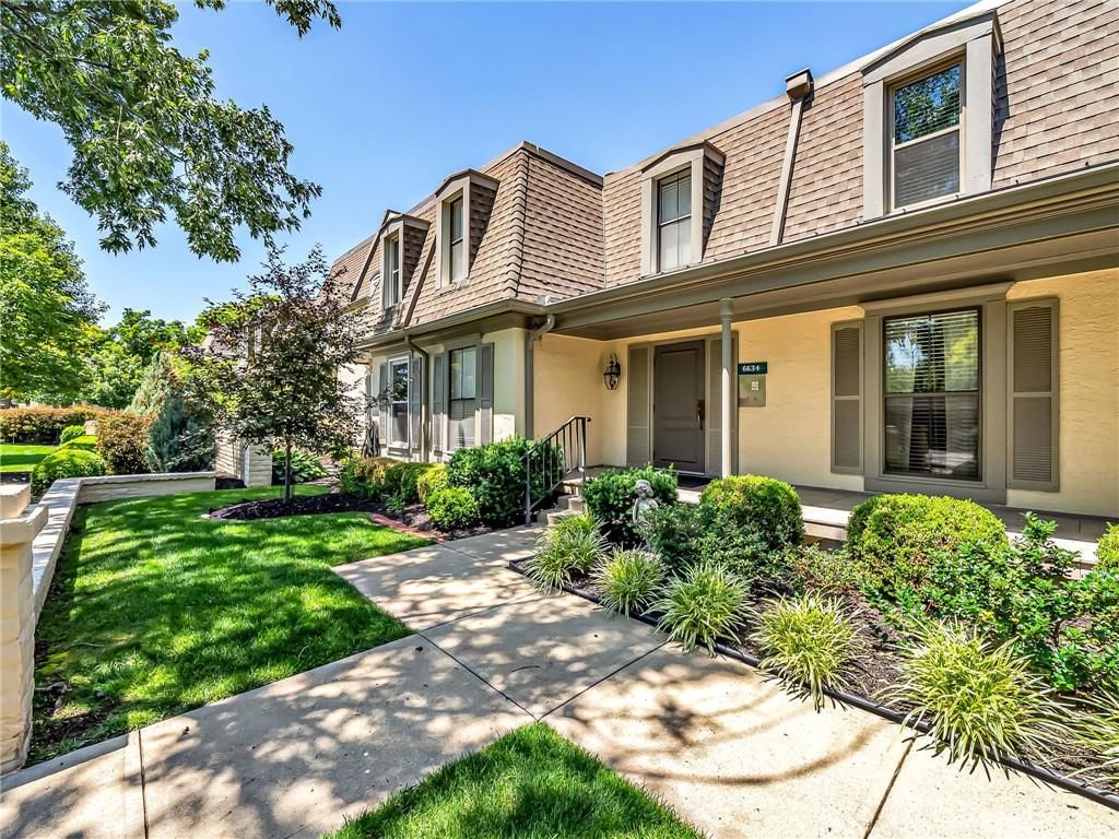6634 W 109th Street — photo 2