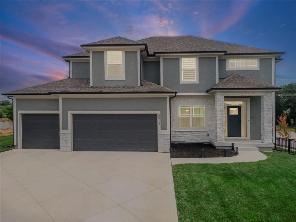 8923 N Poplar Avenue — photo 1