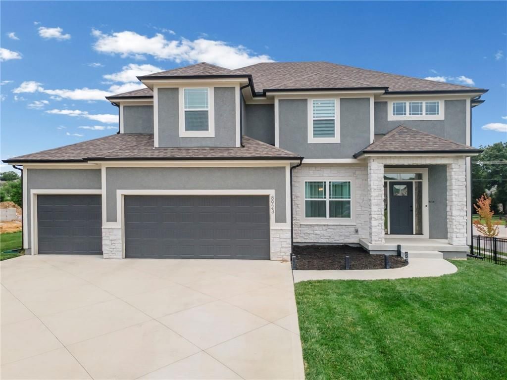 8923 N Poplar Avenue — photo 3