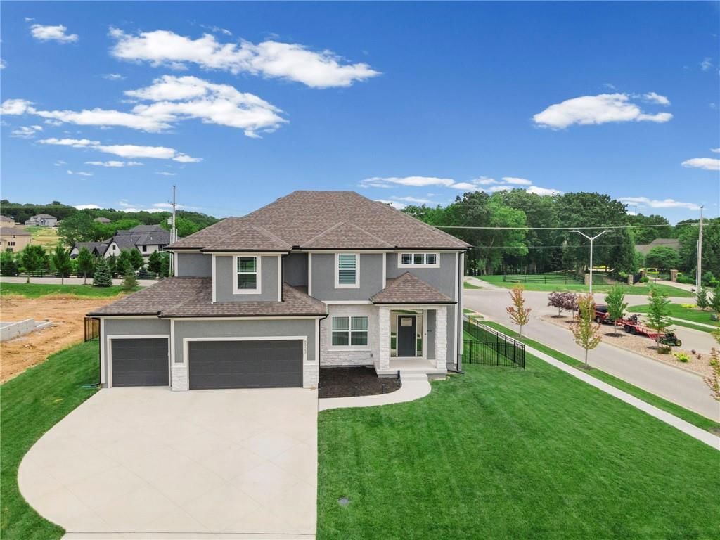 8923 N Poplar Avenue — photo 4