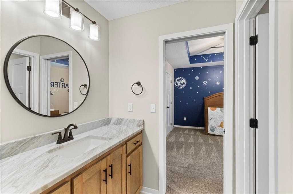 8923 N Poplar Avenue — photo 24