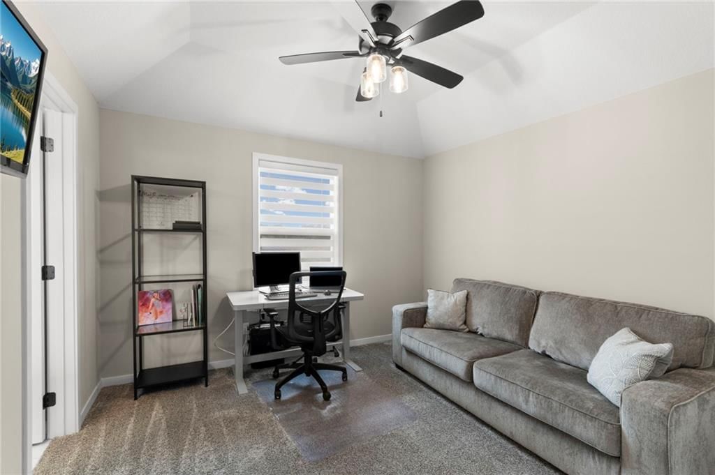 8923 N Poplar Avenue — photo 27