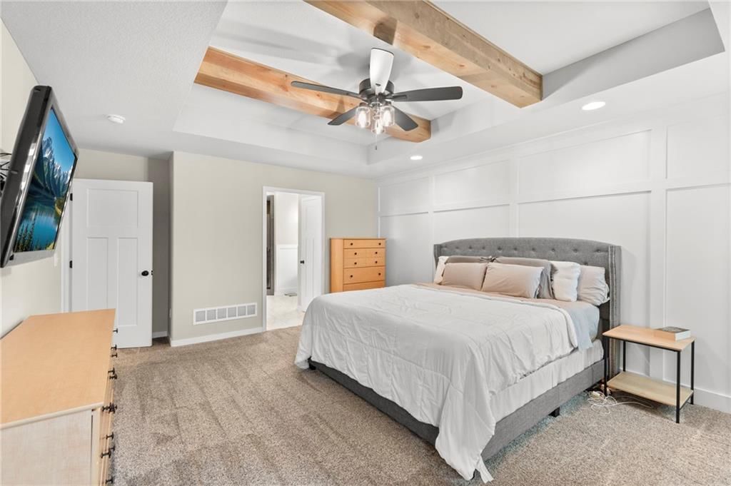 8923 N Poplar Avenue — photo 29