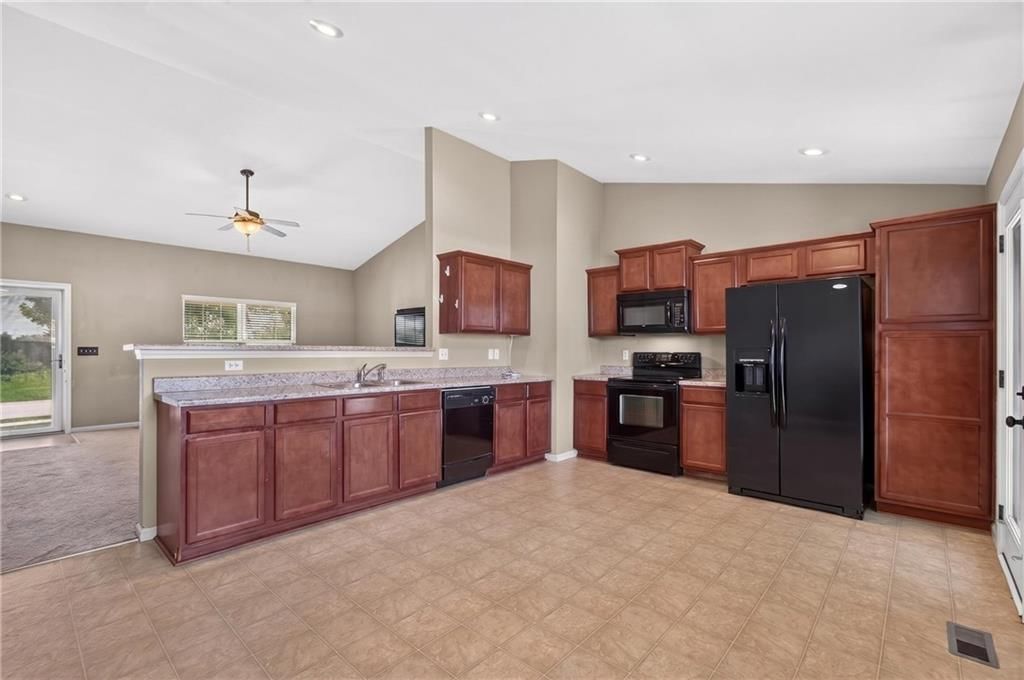 1200 SW Cornwall Road — photo 8