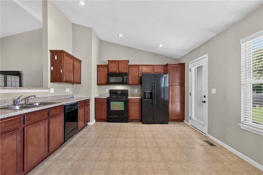 1200 SW Cornwall Road — photo 9