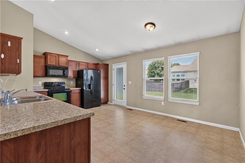 1200 SW Cornwall Road — photo 11