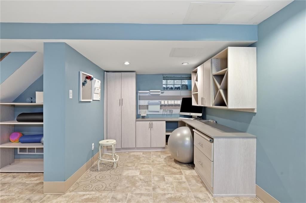 1251 W 71st Terrace — photo 35