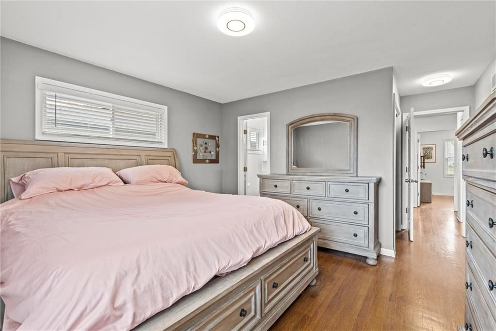 8213 Kenwood Avenue — photo 21