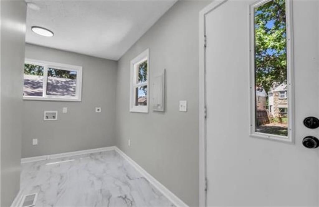 430 N Chelsea Avenue — photo 19
