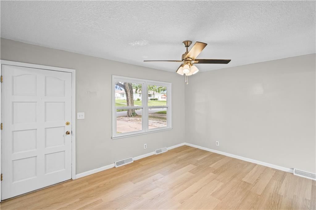 1104 Lexington Road — photo 4