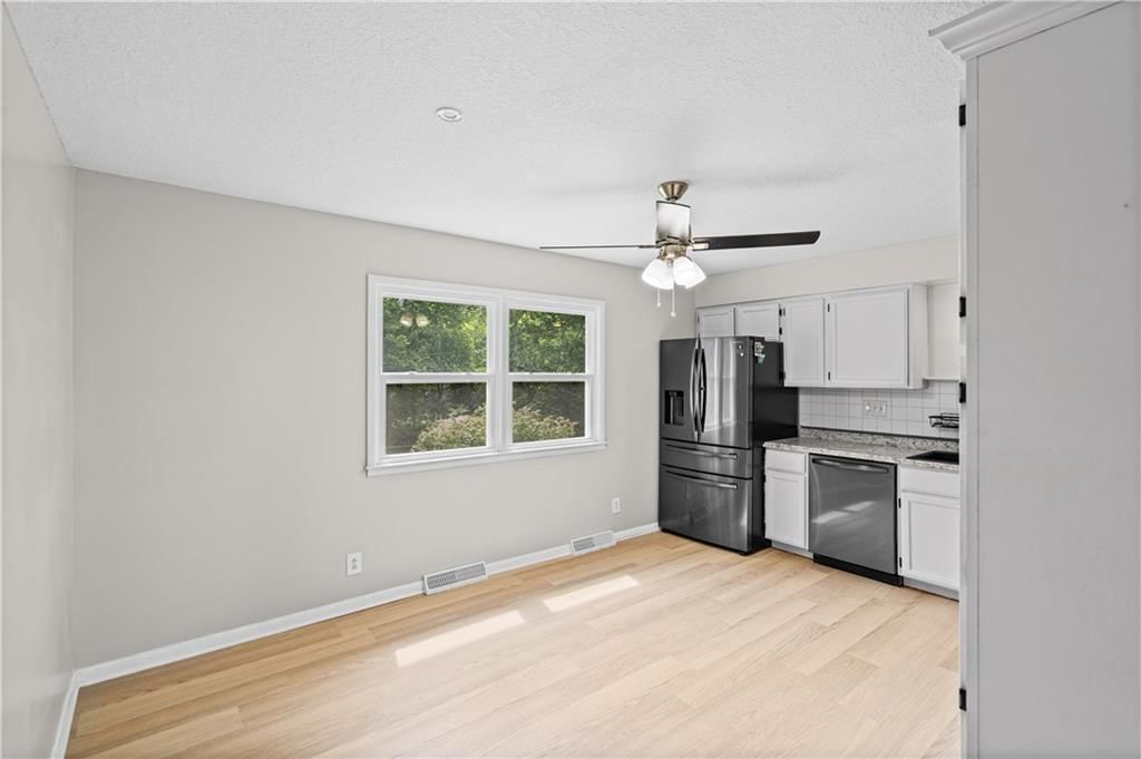 1104 Lexington Road — photo 11