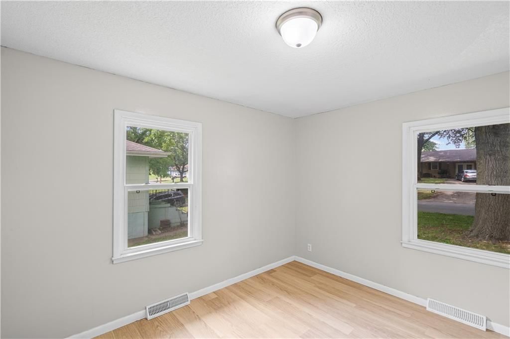 1104 Lexington Road — photo 15