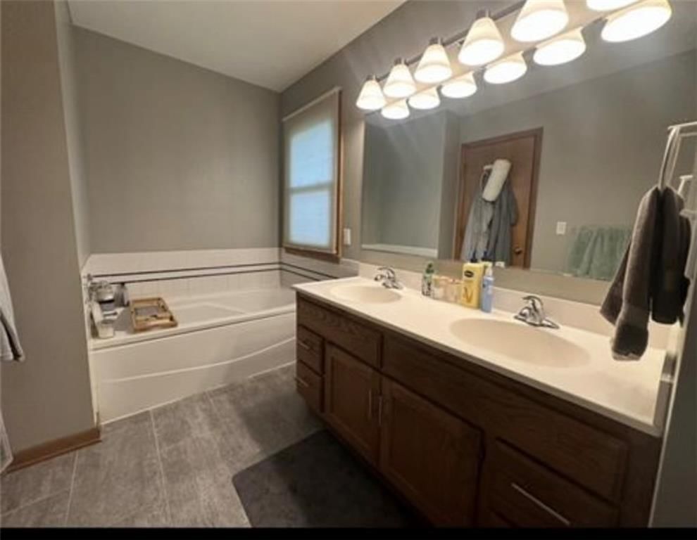 3128 Floral Avenue — photo 41