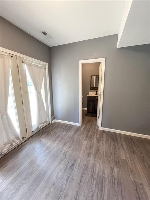 404 E Colony Avenue — photo 18